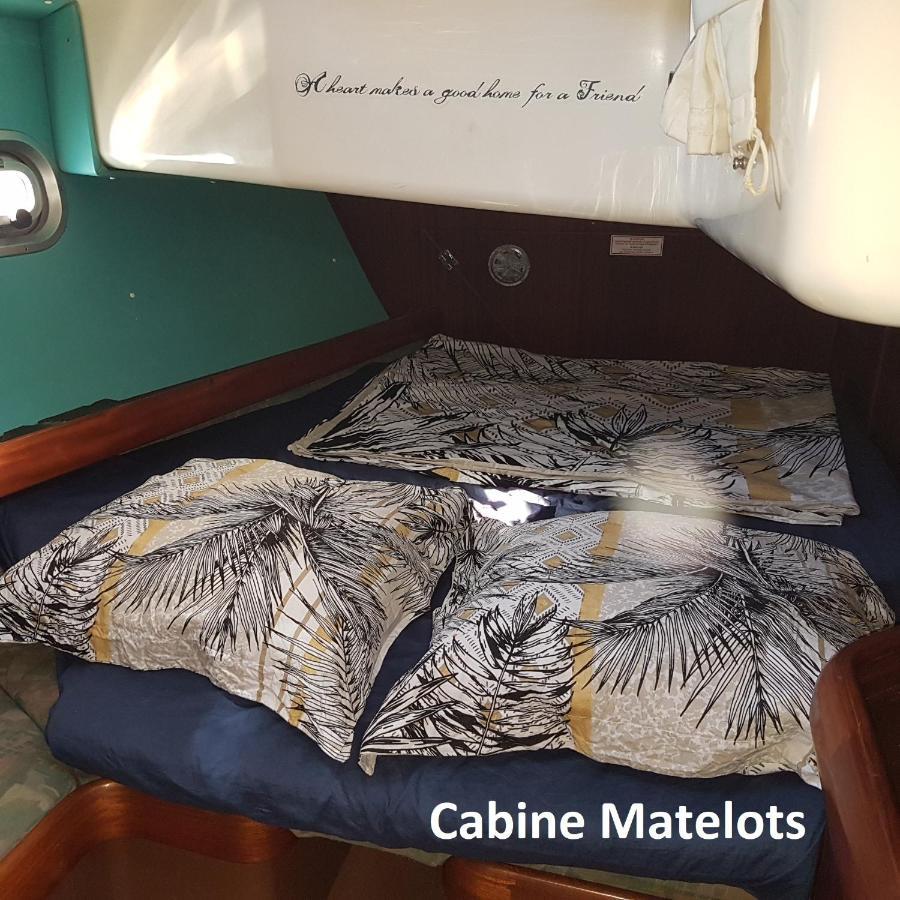 מוריאה 2 Nuits Insolites & 1 Excursion Voile A Bord Du Voilier Mori Ora מראה חיצוני תמונה